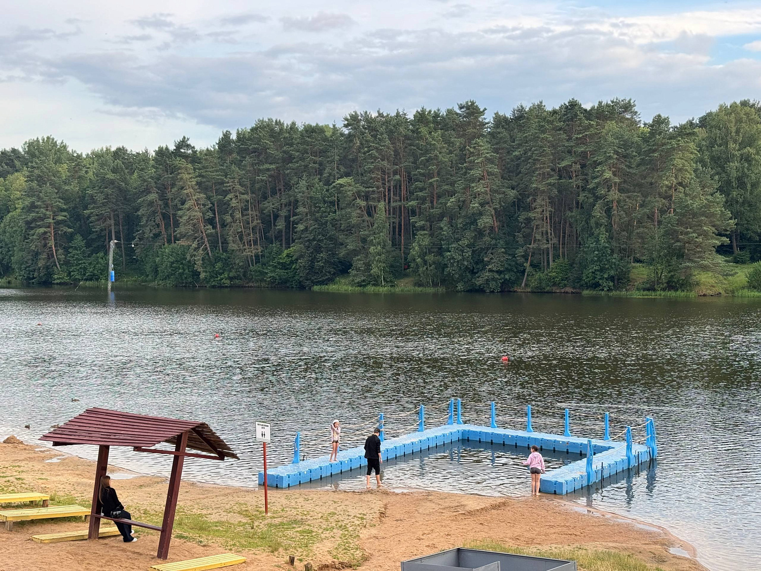 В Печерске обновилось место для купания детей!